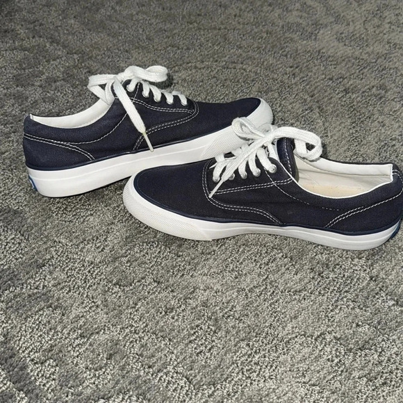 •Keds• - Picture 3 of 5